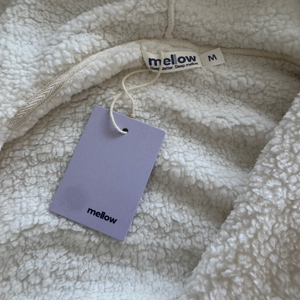 MellowSoft Hooded Robe - Picture 2 of 11